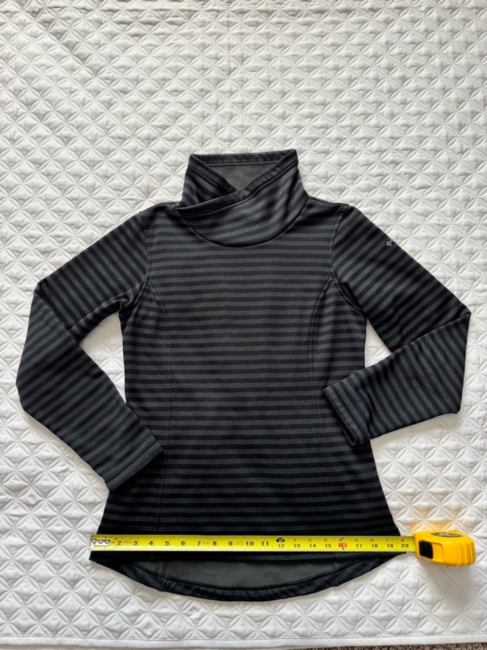 Columbia Mountain Run Black Gray Striped Crossover Funnel Neck Fleece Top Size S - Picture 7 of 15